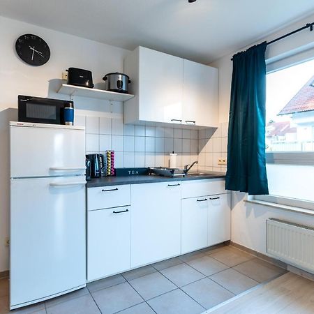 Mercedes I Stuttgart I Kitchen I Home Office I Parkplatz Boeblingen Exterior photo